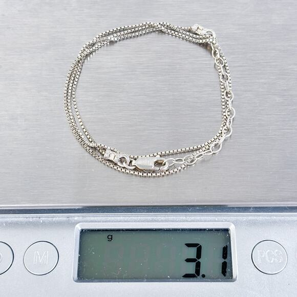 Vintage Italy Sterling Silver 925 0.9mm Box Chain Necklace 16"-18" - Picture 3 of 3